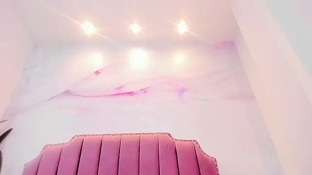 Snapshot of angeline_blake_ chatting on 01-29-25, 07:43 angeline blake online show from 01-29-25, 07:43