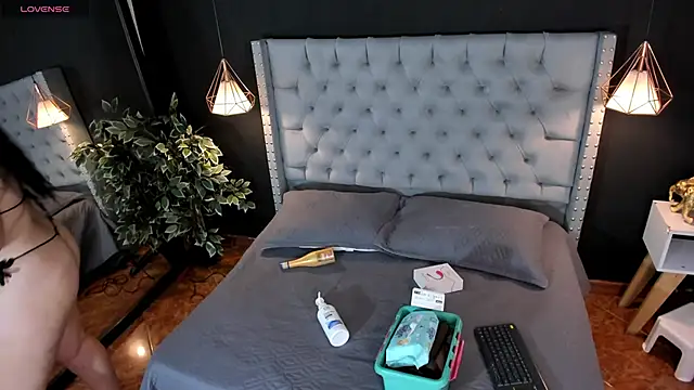 Snapshot of angeline_blake_ chatting on 03-16-25, 05:50 angeline blake online show from 03-16-25, 05:50