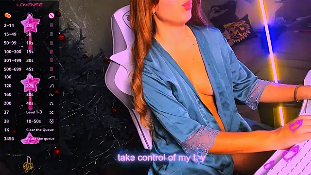 ReggieMeow online show from 02-06-25, 02:22