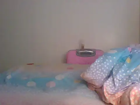 Snapshot of Fine_baby0001 chatting on 06-06-26, 12:32 Fine baby0001 online show from 06-06-26, 12:32