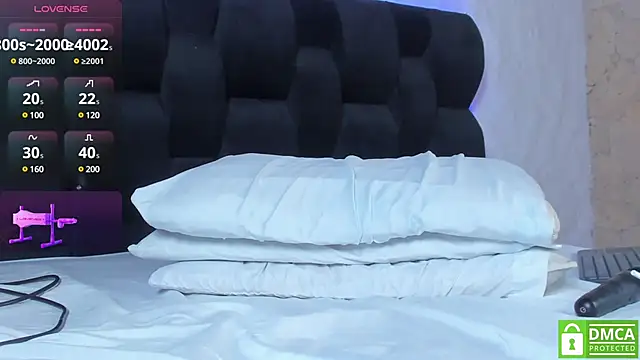 Snapshot of Eris_Rose chatting on 02-05-25, 08:04 Eris Rose online show from 02-05-25, 08:04