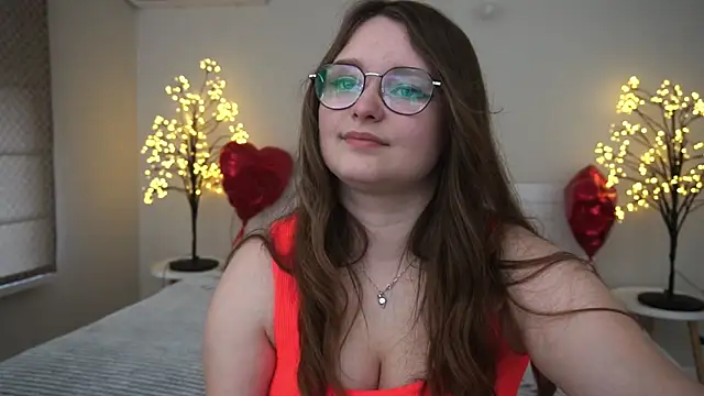 MagicPeachh  online show from 03-11-25, 07:04