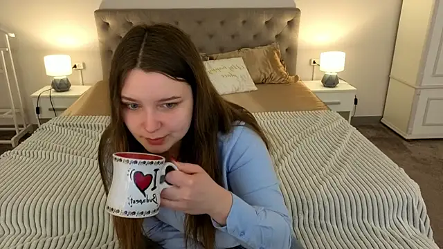 MagicPeachh  online show from 04-01-26, 06:14