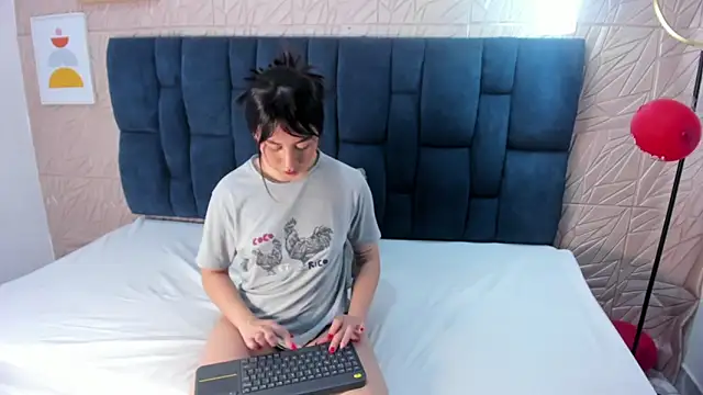 Victoria Coleman online show from 02-24-25, 11:43