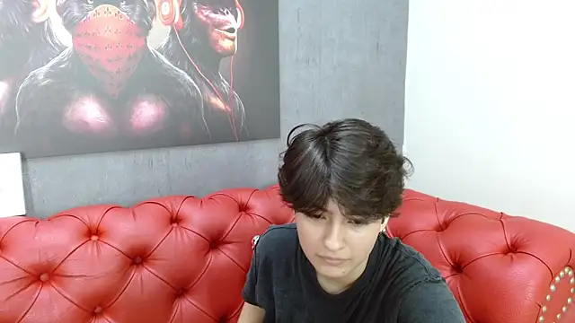 Snapshot of Bryce_Evans chatting on 10-29-25, 07:37 Bryce Evans online show from 10-29-25, 07:37