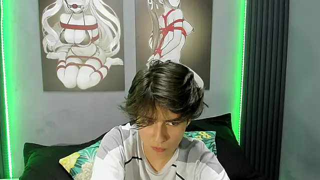 Snapshot of Bryce_Evans chatting on 11-14-25, 07:01 Bryce Evans online show from 11-14-25, 07:01