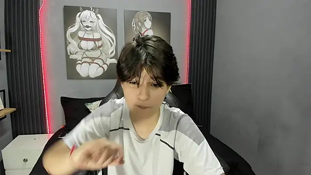 Snapshot of Bryce_Evans chatting on 11-22-25, 02:05 Bryce Evans online show from 11-22-25, 02:05