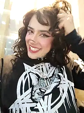 taaylor33 online show from 10-25-25, 11:21