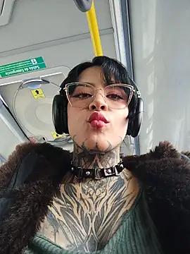 taaylor33 online show from 03-10-26, 04:45