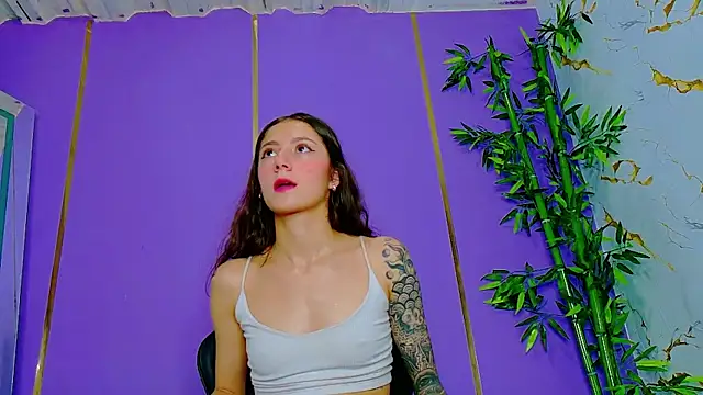 scarlet-jonesx online show from 10-10-25, 11:37