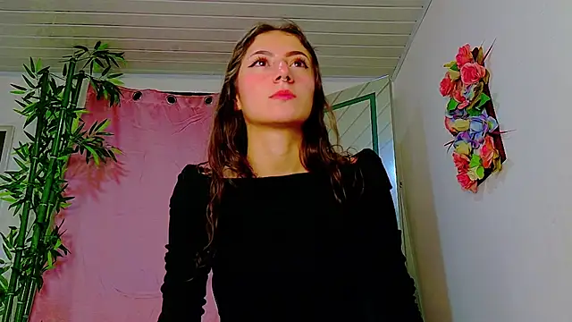 scarlet-jonesx online show from 05-15-26, 11:45