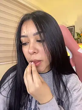 Snapshot of Starliee__ chatting on 10-07-25, 12:52 Starliee online show from 10-07-25, 12:52