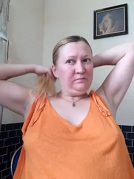 Snapshot of blondyaguar chatting on 12-21-24, 11:44 blondyaguar online show from 12-21-24, 11:44