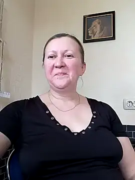 Snapshot of blondyaguar chatting on 03-14-25, 11:01 blondyaguar online show from 03-14-25, 11:01