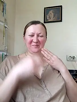 Snapshot of blondyaguar chatting on 11-28-25, 10:07 blondyaguar online show from 11-28-25, 10:07