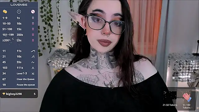 Dixi Pixi  online show from 12-19-25, 05:47