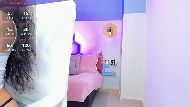 Snapshot of Chloe_fischer_ chatting on 09-17-25, 02:08 Chloe fischer online show from 09-17-25, 02:08