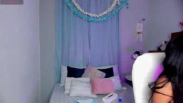 Chloe fischer  online show from 07-08-26, 04:22