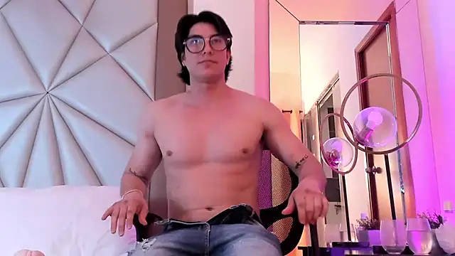 Karimferrer online show from 12-16-24, 07:15