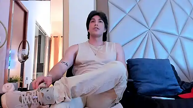 Karimferrer online show from 02-06-25, 07:35