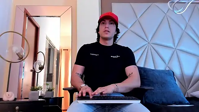 Karimferrer online show from 02-08-25, 03:30