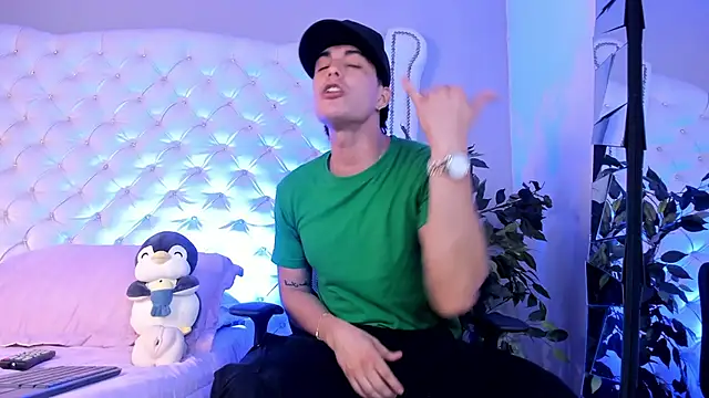 Karimferrer online show from 02-27-26, 06:13