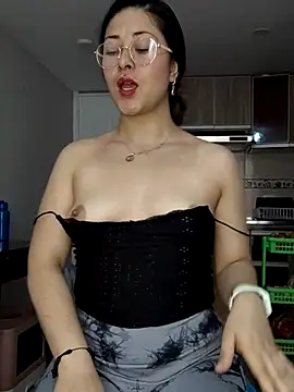 LisbethMoore  online show from 02-10-26, 02:10