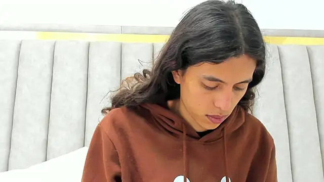 FreyaMoller online show from 03-08-26, 06:44