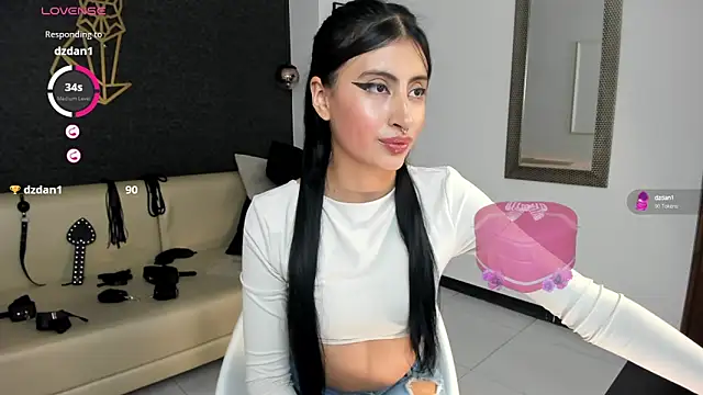 Snapshot of RACHEL_EV chatting on 03-19-25, 04:36 RACHEL EV online show from 03-19-25, 04:36