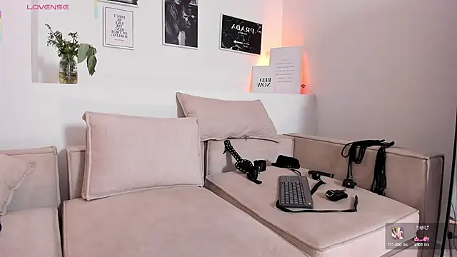 Snapshot of RACHEL_EV chatting on 09-12-25, 05:29 RACHEL EV online show from 09-12-25, 05:29