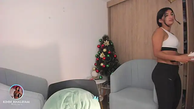 Kimm khalifa online show from 12-16-25, 10:26