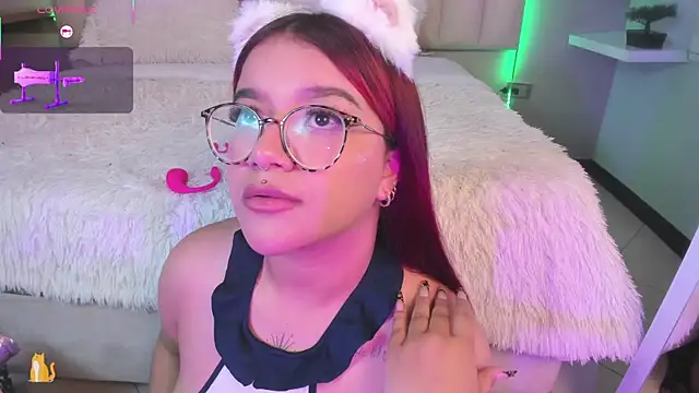 Snapshot of Sally__Walker chatting on 10-03-25, 04:31 Sally Walker online show from 10-03-25, 04:31