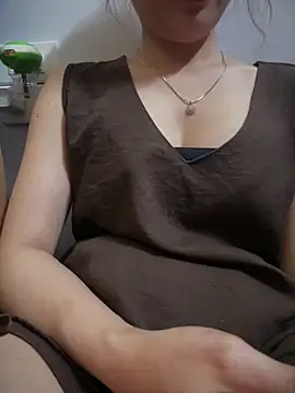 Snapshot of Baby-sexytit99 chatting on 05-31-26, 04:47 Baby-sexytit99 online show from 05-31-26, 04:47