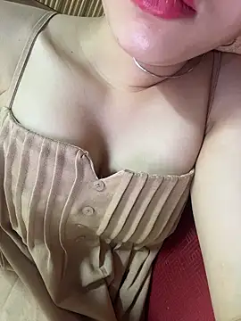 Snapshot of Baby-sexytit99 chatting on 06-01-26, 05:14 Baby-sexytit99 online show from 06-01-26, 05:14