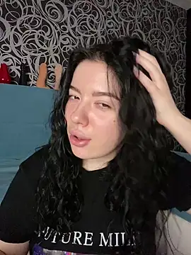 Kimi Ass online show from 12-24-24, 01:39