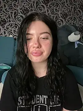 Kimi Ass online show from 02-24-25, 08:14