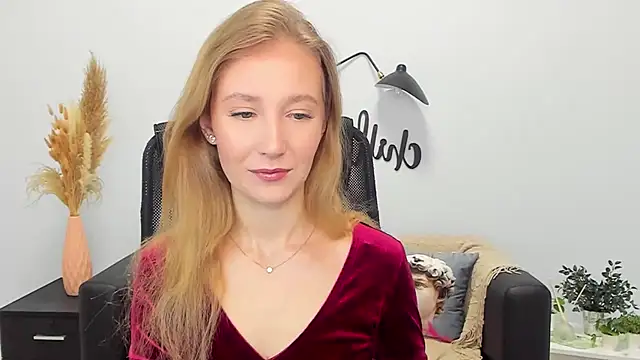 Snapshot of LolaWilsons chatting on 01-23-25, 06:28 LolaWilsons online show from 01-23-25, 06:28