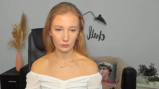 Snapshot of LolaWilsons chatting on 01-24-25, 10:00 LolaWilsons online show from 01-24-25, 10:00