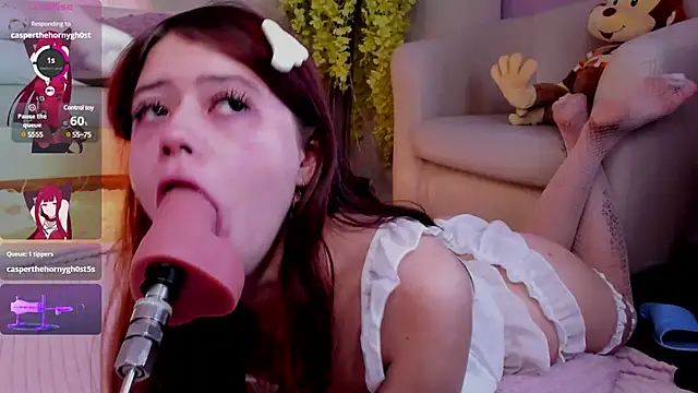 Snapshot of Frie_Moor chatting on 12-16-24, 08:37 Frie Moor online show from 12-16-24, 08:37