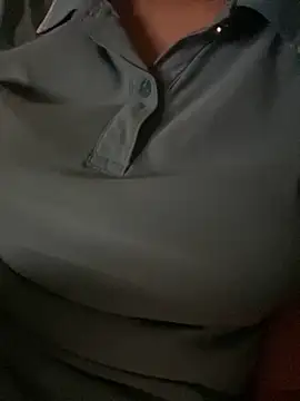 Tuongvy05 online show from 10-13-25, 04:07