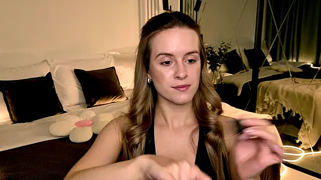 RozzitaBedberry online show from 04-04-26, 12:35