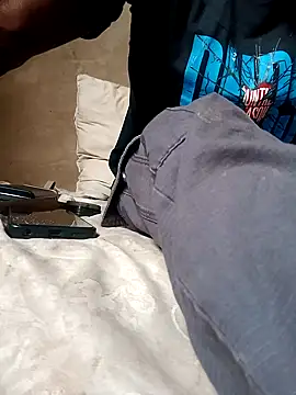 Snapshot of GHs_FINEST chatting on 12-17-24, 08:45 GHs FINEST online show from 12-17-24, 08:45