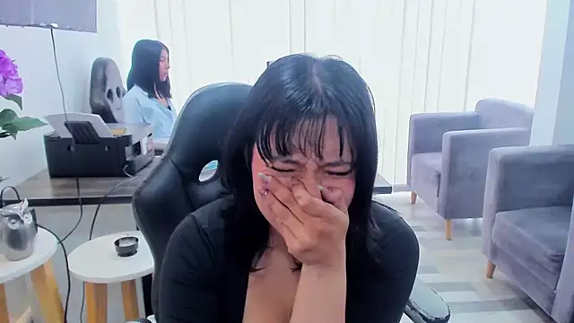 SamantaG online show from 01-18-26, 03:16