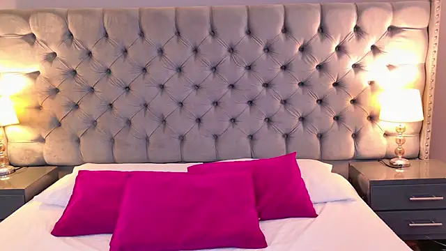 SamantaG online show from 04-07-26, 01:44