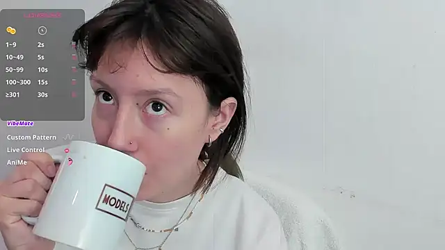 lizzy davis 1 online show from 01-20-25, 03:48