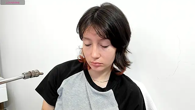 lizzy davis 1 online show from 02-01-26, 12:15