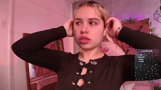 Haelycute online show from 09-09-25, 11:32