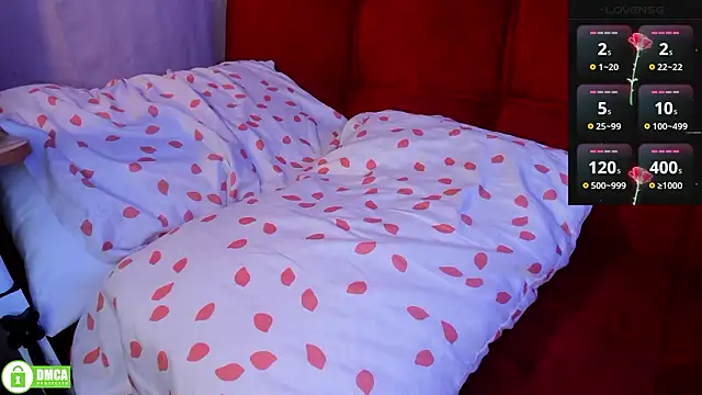 Snapshot of ohpetitemuse chatting on 03-16-26, 03:05 ohpetitemuse online show from 03-16-26, 03:05