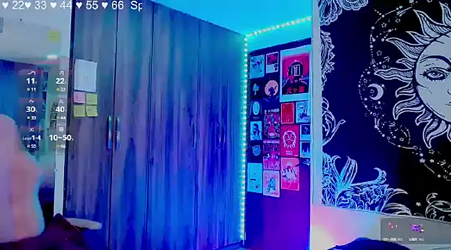 Snapshot of melissahowl chatting on 01-30-25, 11:13 melissahowl online show from 01-30-25, 11:13