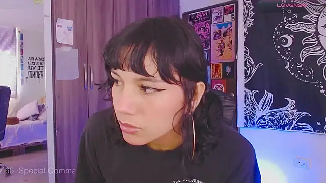 Snapshot of melissahowl chatting on 09-09-25, 03:11 melissahowl online show from 09-09-25, 03:11